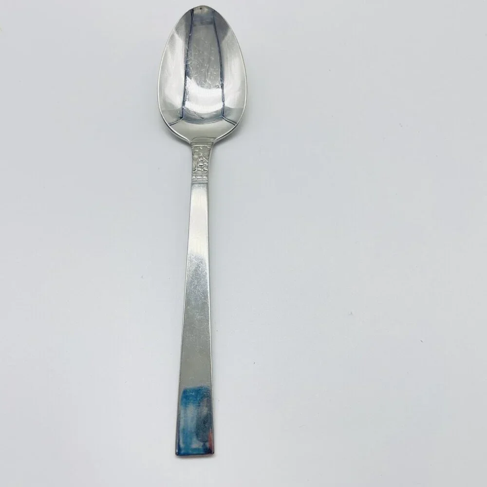 WM A ROGERS Stainless Northland Pattern Teaspoons Set of 4